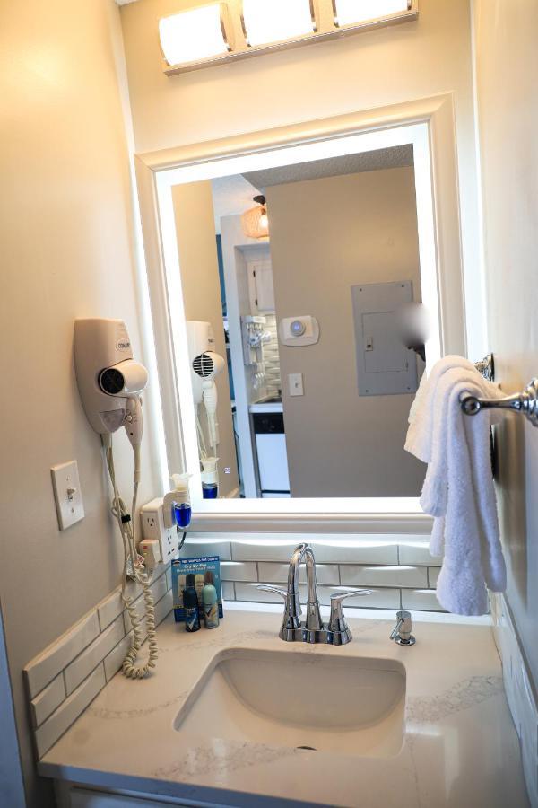 Searenity By The Sea - Luxury & Romance Await Surfside Beach Bagian luar foto